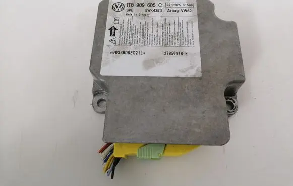 Volkswagen Touran I Airbag control unit/module 1T0909605C