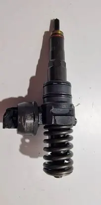 Audi A4 S4 B7 8E 8H Fuel injector 038130073