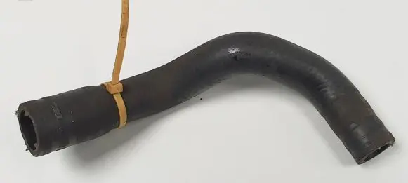 Suzuki Grand Vitara II Engine coolant pipe/hose