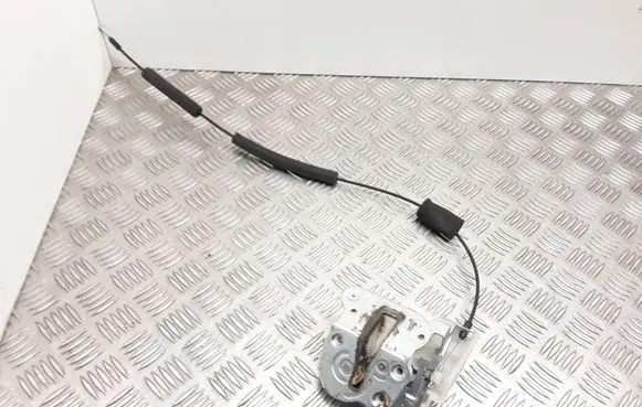 Mazda 5 Sliding door lock 
