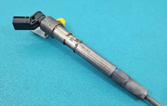 Hyundai i30 Fuel injector 338002U000 IMPRK1567141