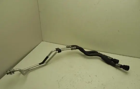 BMW 4 F32 F33 Oil fill pipe 1058356 VD8082