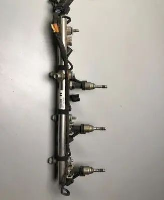 Chevrolet Camaro Fuel injector supply line/pipe 12668410