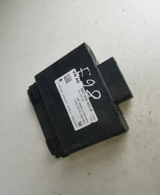 Audi A5 8T 8F Voltage converter/converter module 8K0959663B 8K0959663