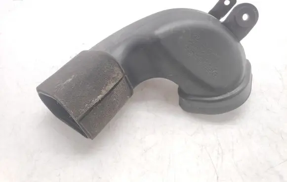 KIA Carnival Air intake hose/pipe 282104D010