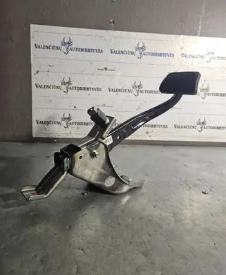 Hyundai i30 Brake pedal 32800G4200 111110 NJ4292