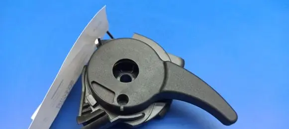 Mercedes-Benz S W220 Engine bonnet (hood) release handle