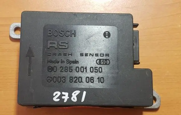 Mercedes-Benz 190 W201 Airbag control unit/module 0285001050 0038200610