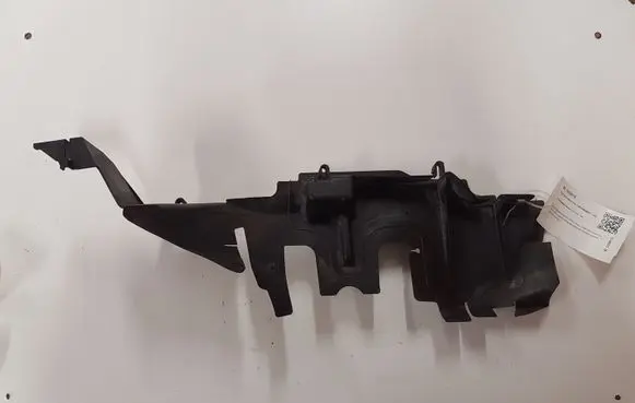 Volkswagen PASSAT CC Intercooler air guide/duct channel 3C8121283