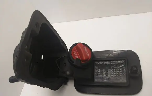 Mercedes-Benz S W221 Fuel tank cap A0005846517