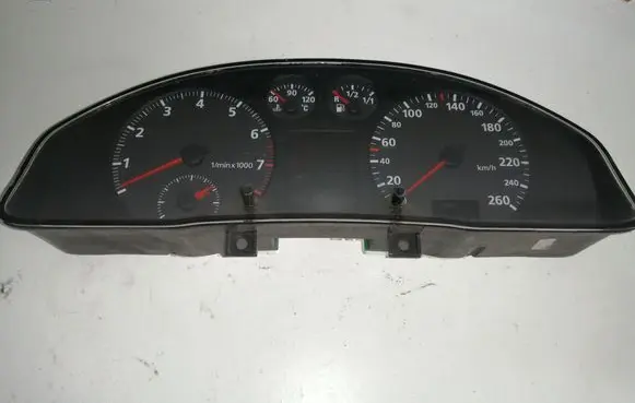 Speedometer (instrument cluster)