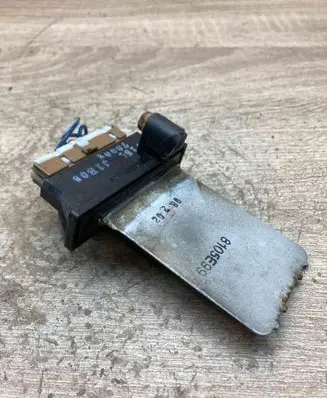Nissan Almera N16 Heater blower motor/fan resistor 3715041B05 8105E99