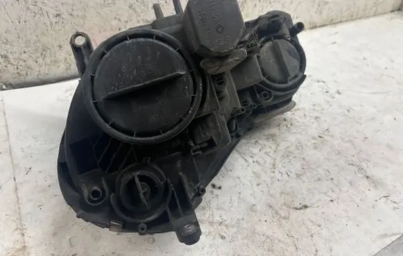 Mercedes-Benz E W211 Headlight/headlamp 16259200