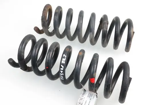 Mercedes-Benz C W203 Rear coil spring 