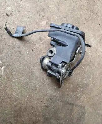 BMW 3 E46 Power steering pump 7691974 3700011205