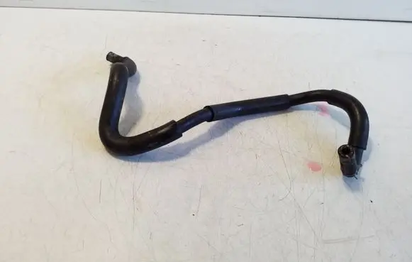 Engine coolant pipe/hose