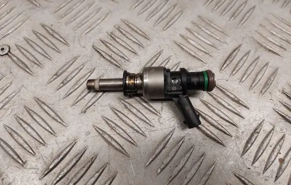 Audi A8 S8 D4 4H Fuel injector 3079036AC
