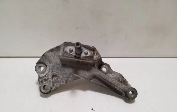 Ford Galaxy Gearbox mounting bracket DS737M125GC