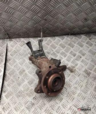Peugeot 206 Front wheel hub