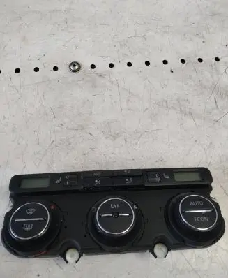Volkswagen Touran I Climate control unit