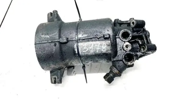 Land Rover Range Rover P38A Oil filter cover 