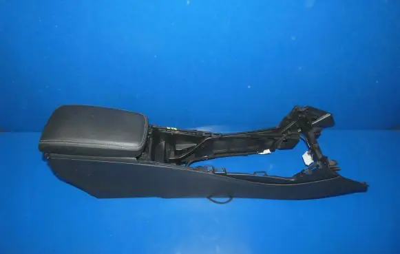 Mercedes-Benz A W176 Center console