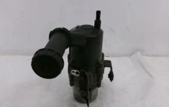 Citroen C4 III e-C4 Power steering pump 9657613580
