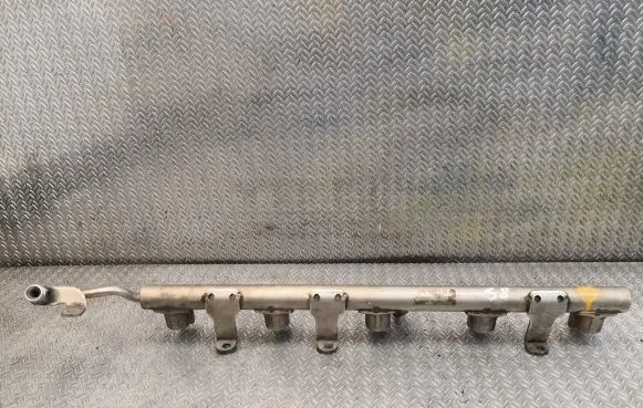 Audi A8 S8 D3 4E Fuel main line pipe 07L133316A