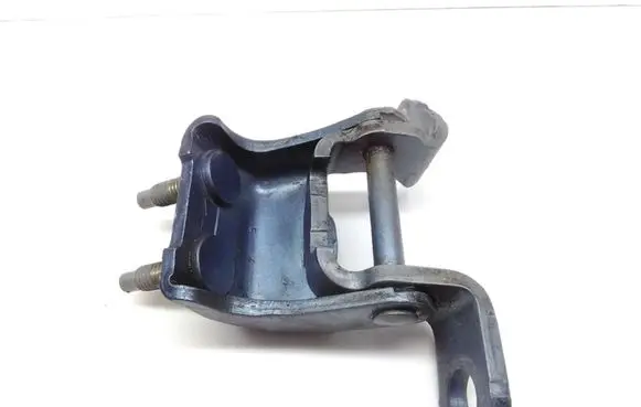 Honda CR-V Rear door upper hinge