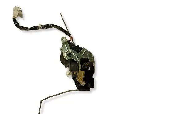 Mazda 626 Front door lock 225132