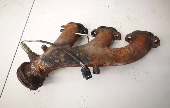 Dodge Magnum Exhaust manifold 04792778AA