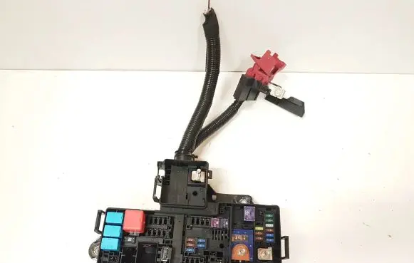 Toyota RAV 4 (XA50) Fuse box set 8261042160 8274042150