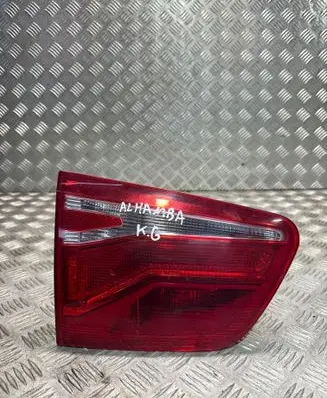 Seat Alhambra (Mk2) Tailgate rear/tail lights 7N5945093G