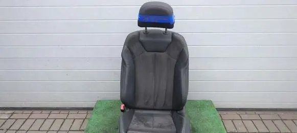 Audi Q3 F3 Front driver seat Q3F3