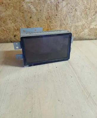 Nissan X-Trail T30 Screen/display/small screen DP7W3303Z 28090EQ300 40707111