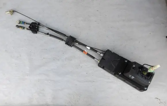 Opel Grandland X Gear shift cable linkage 00017666 PSAB7879 119181627