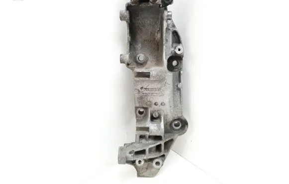 Nissan Qashqai Generator/alternator bracket 117103585R
