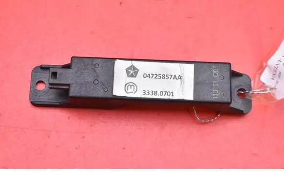 Jeep Grand Cherokee Aerial GPS antenna 04725857AA
