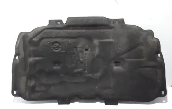 Engine bonnet/hood sound/heat insulation