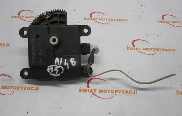 Nissan Qashqai A/C air flow flap actuator/motor A24850A7702000