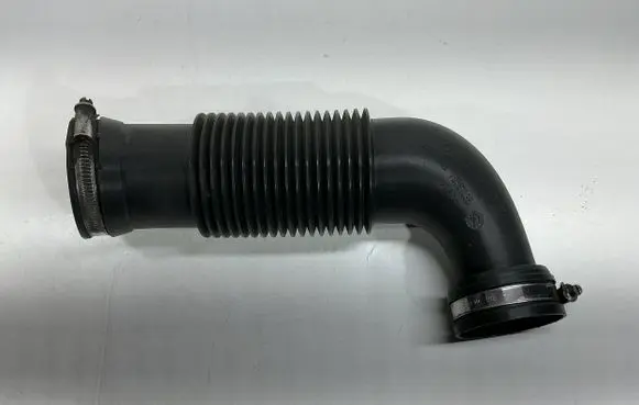 BMW i3 Air intake duct part 70561035 51750610 7642406