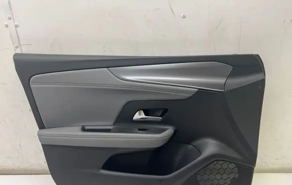 Opel Mokka B Front door card panel trim 98397281VG