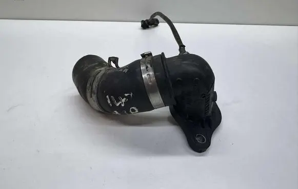 Nissan Qashqai Air intake hose/pipe 147138491R PA6TG6GF30