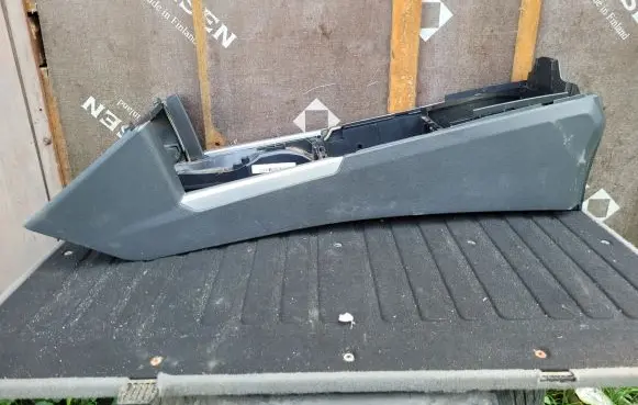 Mercedes-Benz E W212 Center console A2126800050