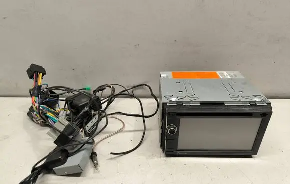 Honda CR-V Radio/CD/DVD/GPS head unit AVICF840BT