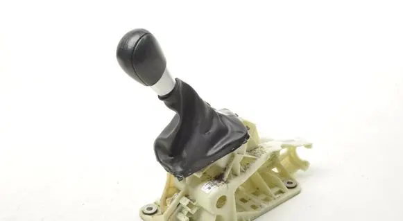 Volvo XC60 Gear shifter/selector 31325458