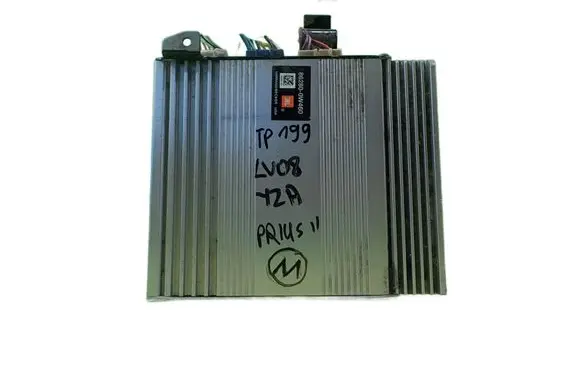 Toyota Prius (XW20) Sound amplifier 862800W460 JBL