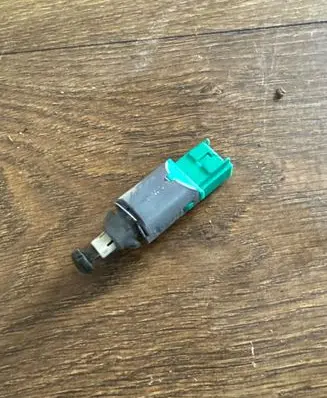 Renault Master III Brake pedal sensor switch 253250007r