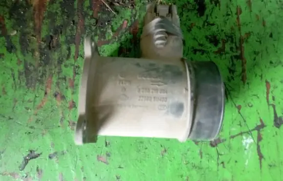 Nissan Almera N16 Mass air flow meter