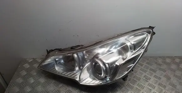 Subaru Legacy Headlight/headlamp 10020064